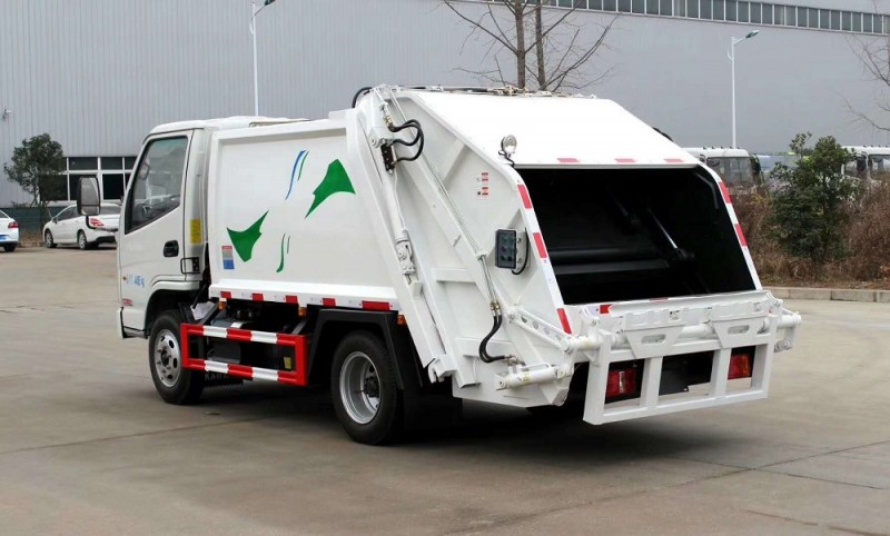 凱馬藍(lán)牌4方壓縮垃圾車