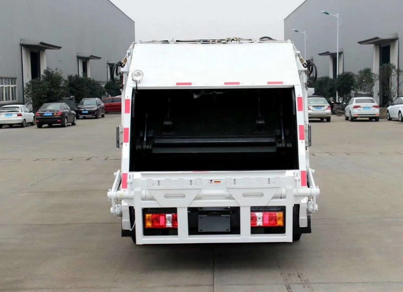 凱馬藍(lán)牌4方壓縮垃圾車