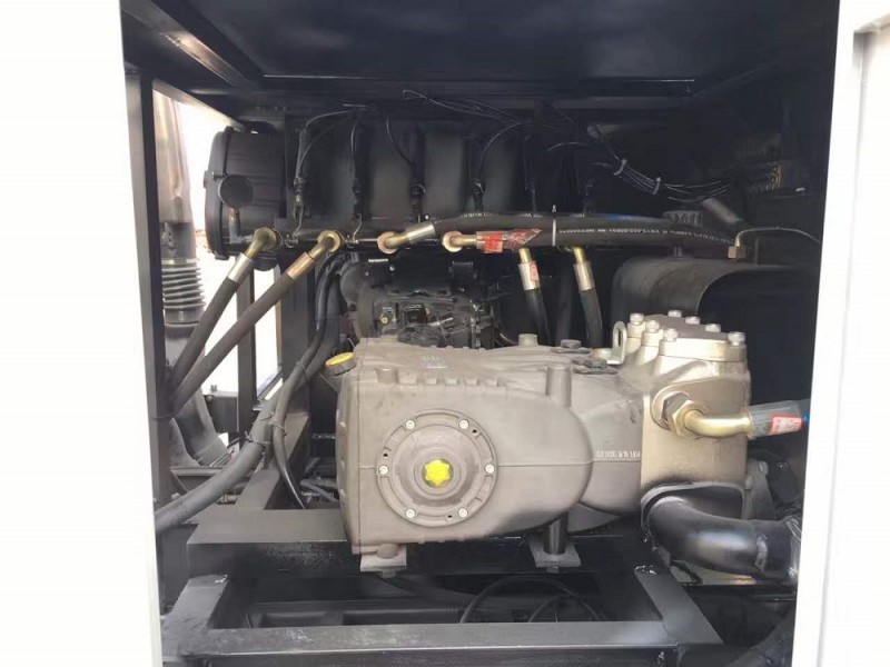 東風天錦型道路清洗車