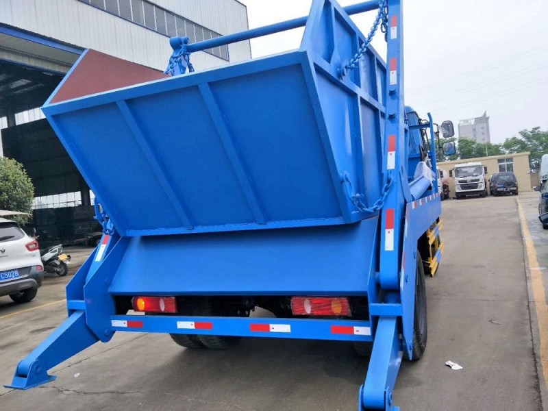 東風145(8-110方)擺臂垃圾車