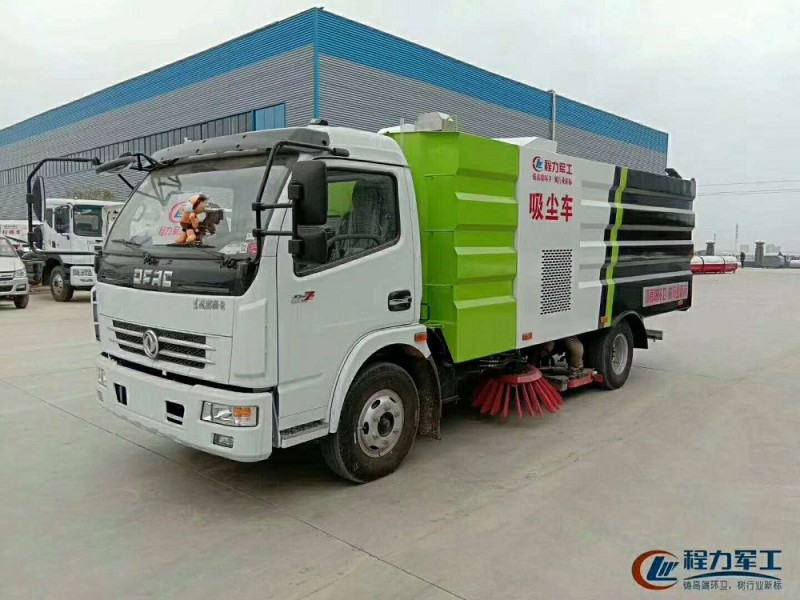 東風(fēng)大多利卡8方吸塵車
