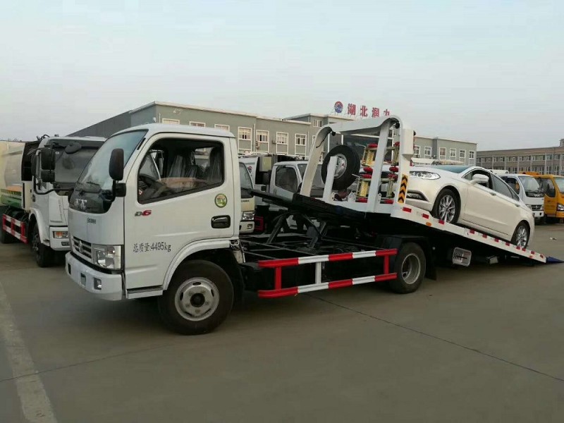 東風(fēng)多利卡藍(lán)牌一拖二清障車