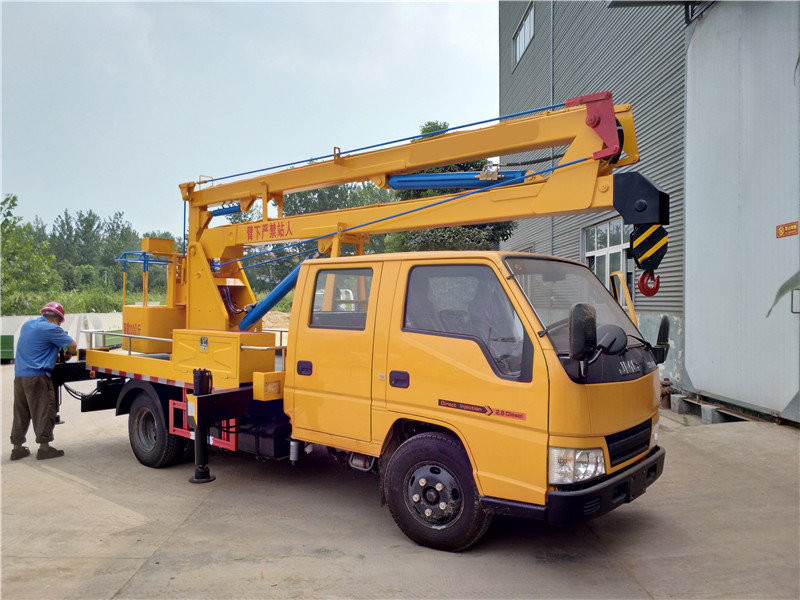 江鈴雙排12米藍牌高空作業車圖片