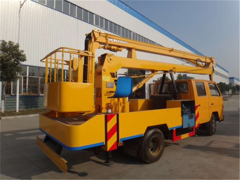 江鈴雙排14米高空作業(yè)車圖片