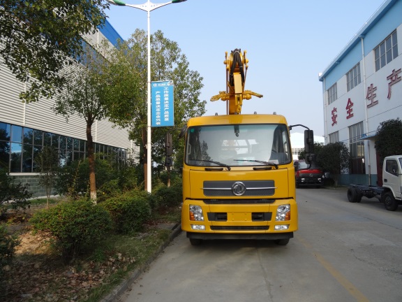 東風(fēng)天錦20-22米高空作業(yè)車圖片