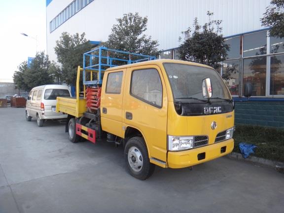東風(fēng)雙排座8-10米平臺升降高空作業(yè)車圖片