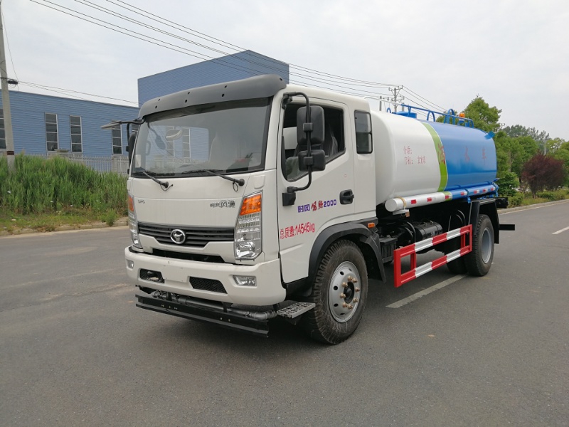 時風(fēng)10噸灑水車 時風(fēng)10噸灑水車圖片
