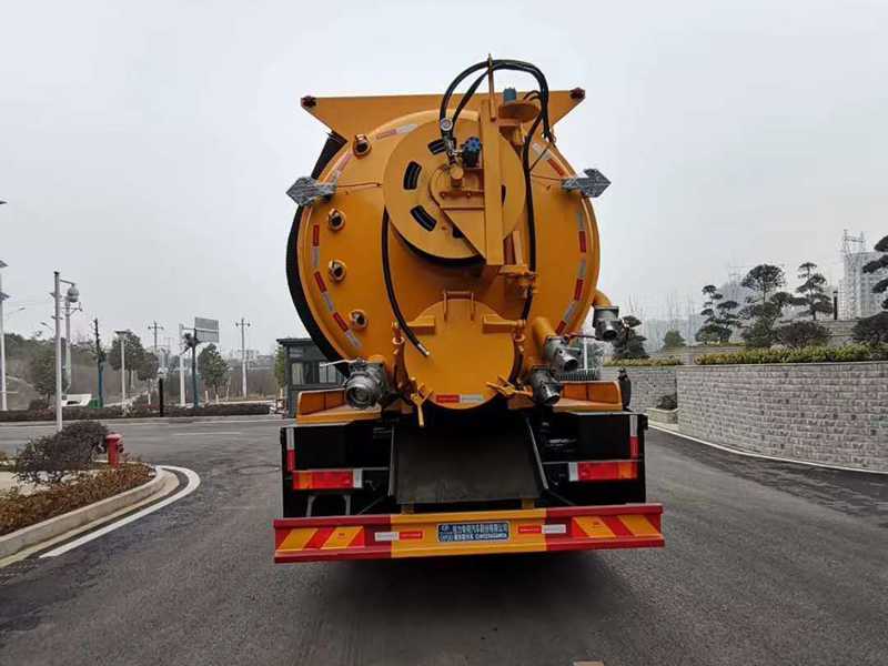 東風天龍清洗吸污車 東風天龍清洗吸污車圖片