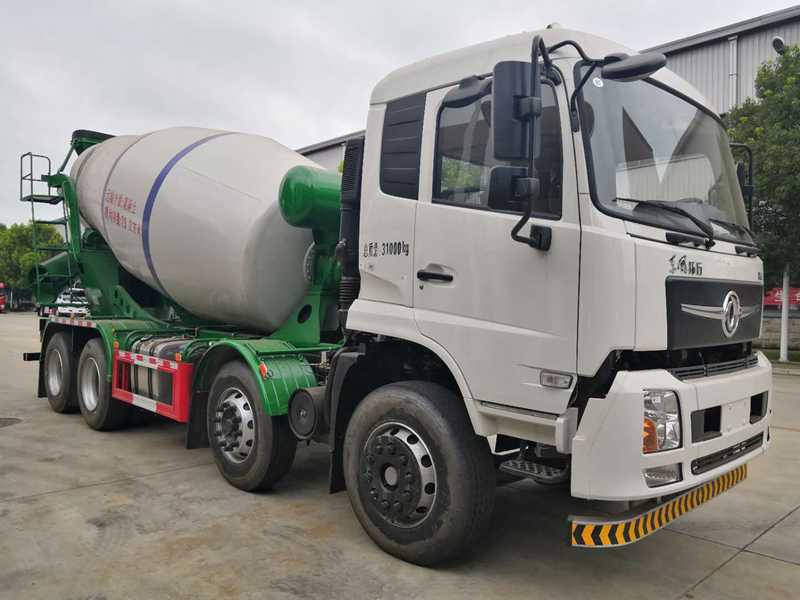 東風(fēng)商用前四后八攪拌車（10-12方）