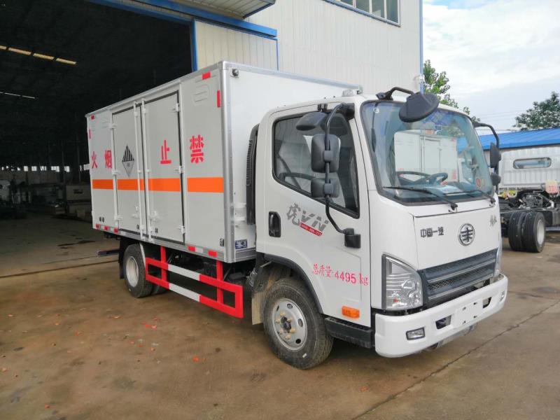 虎V雜項9類危險物品廂式運輸車 虎V雜項9類危險物品廂式運輸車圖片